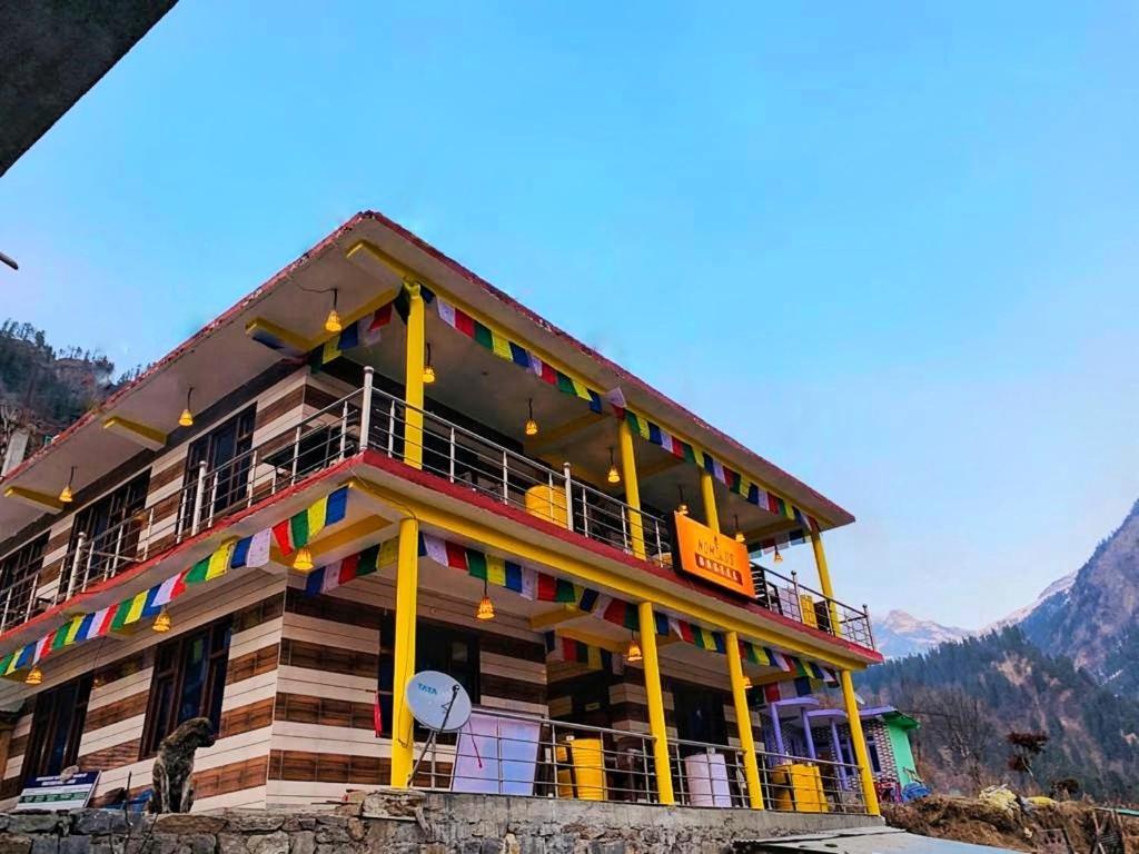 Nomads Hostel Tosh Exterior foto